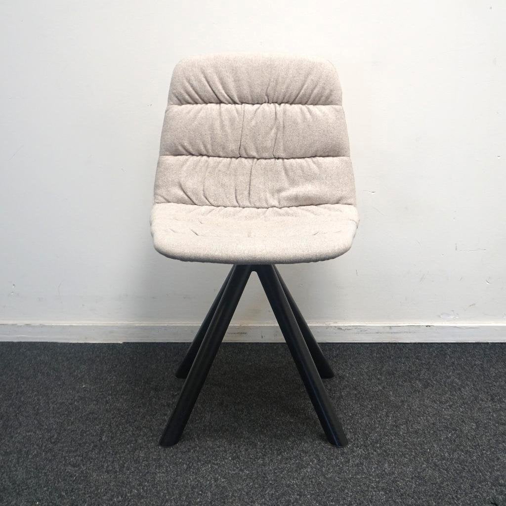 Viccarbe Maarten Soft Upholstery Design Stoelen | Beige, Gebruikt, Overige kleuren, -, -