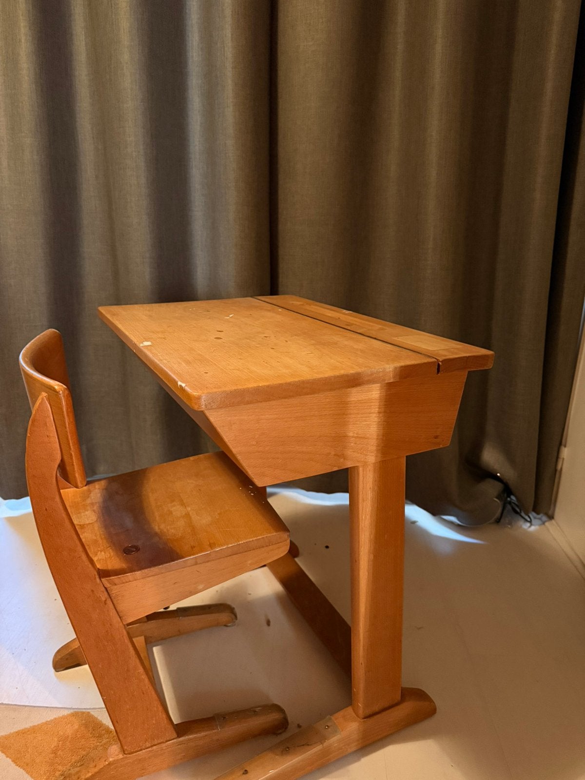 Vintage kinderbureau, Kinderen en Baby's, Ophalen, Gebruikt, Tafel(s) en Stoel(en)