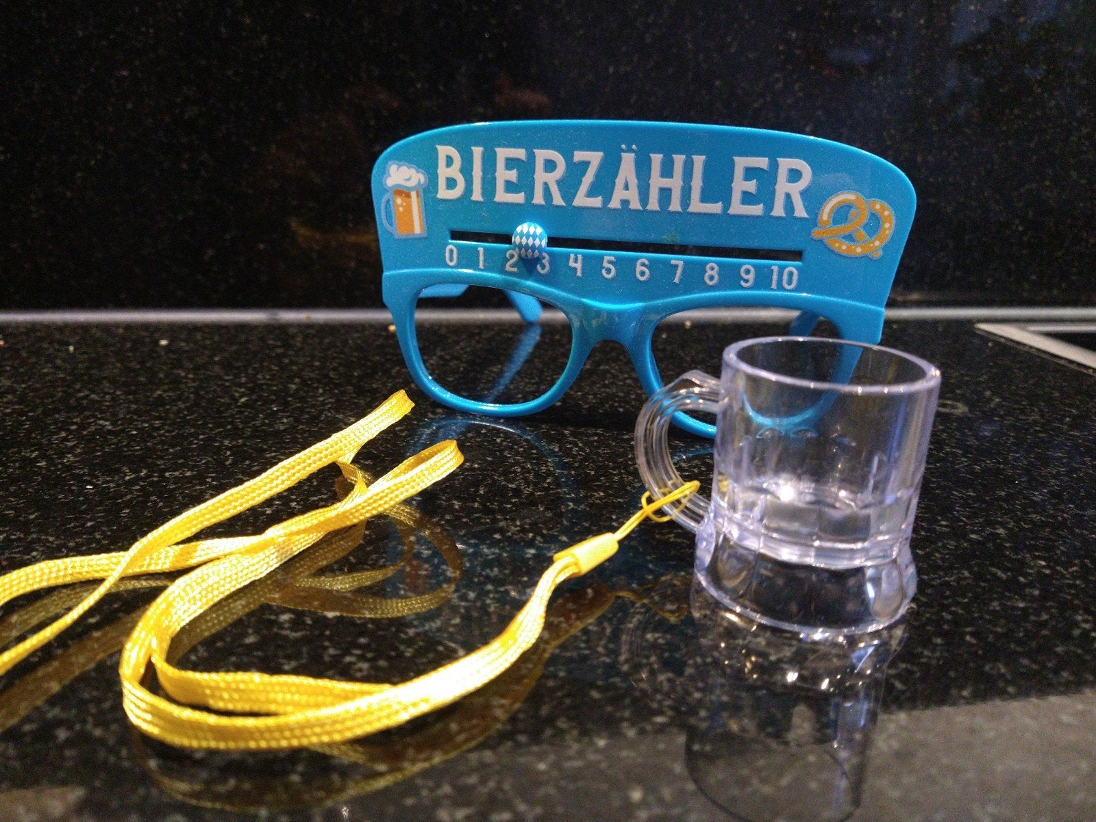 Bril bierteller en shotglaasje, Ophalen of Verzenden, Zo goed als nieuw, Carnaval