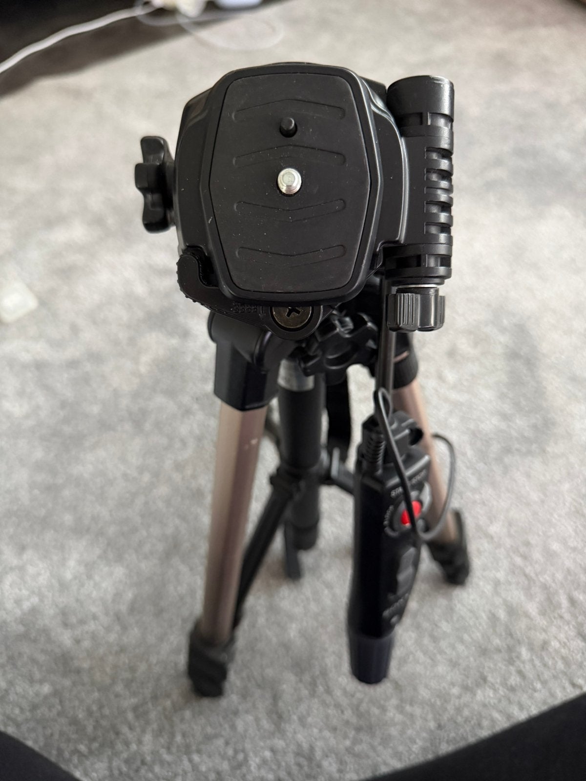 Sony VCT-570RM Driepoot Statief met Afstandsbediening, Gebruikt, Minder dan 150 cm, Met balhoofd, Ophalen of Verzenden