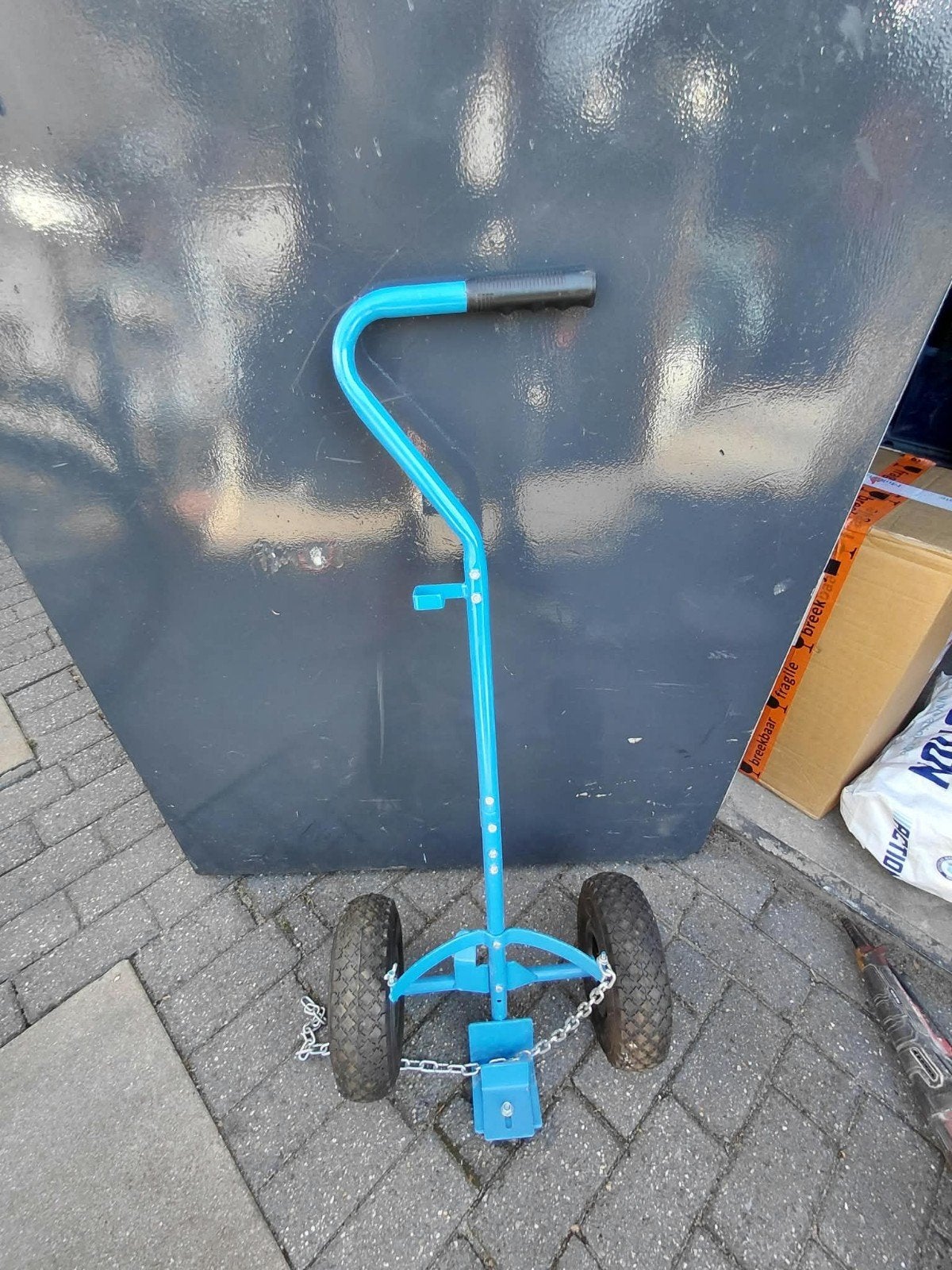 gasfles trolley met luchtbanden, Ophalen
