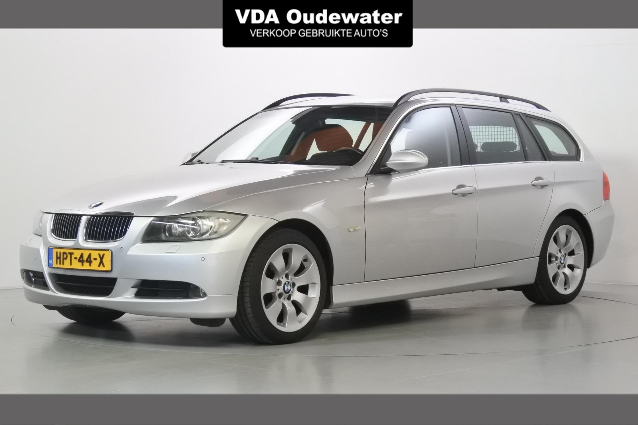 BMW 3-serie Touring 325iA Xenon Trekhaak, Auto's, BMW, Automaat, 745 kg, Gebruikt, 2996 cc