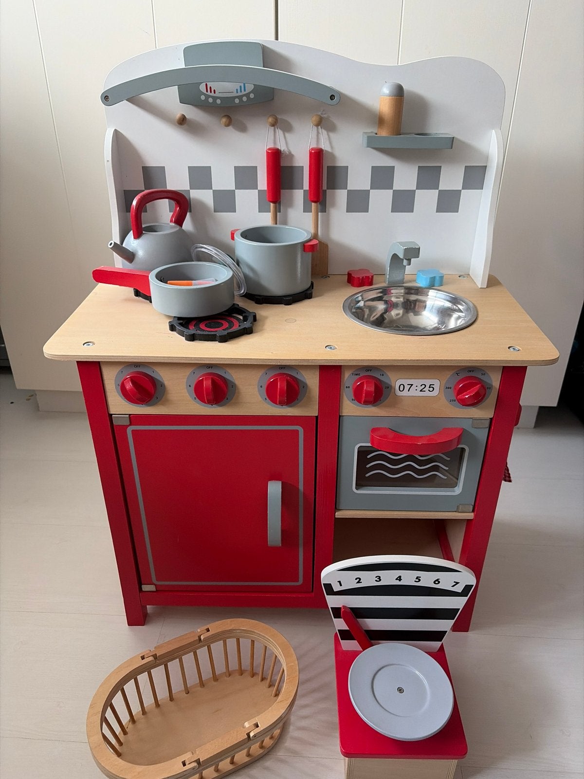 Houten speelgoedkeuken met accessoires, Ophalen, Gebruikt, Meubelstuk of Keukentje