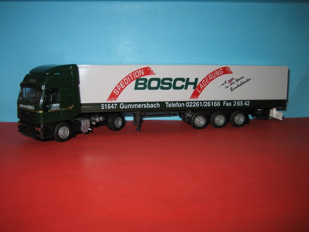Bosch Spedition  IVECO met oplegger  AWM, Hobby en Vrije tijd, Ophalen of Verzenden, Zo goed als nieuw, Bus of Vrachtwagen, AWM