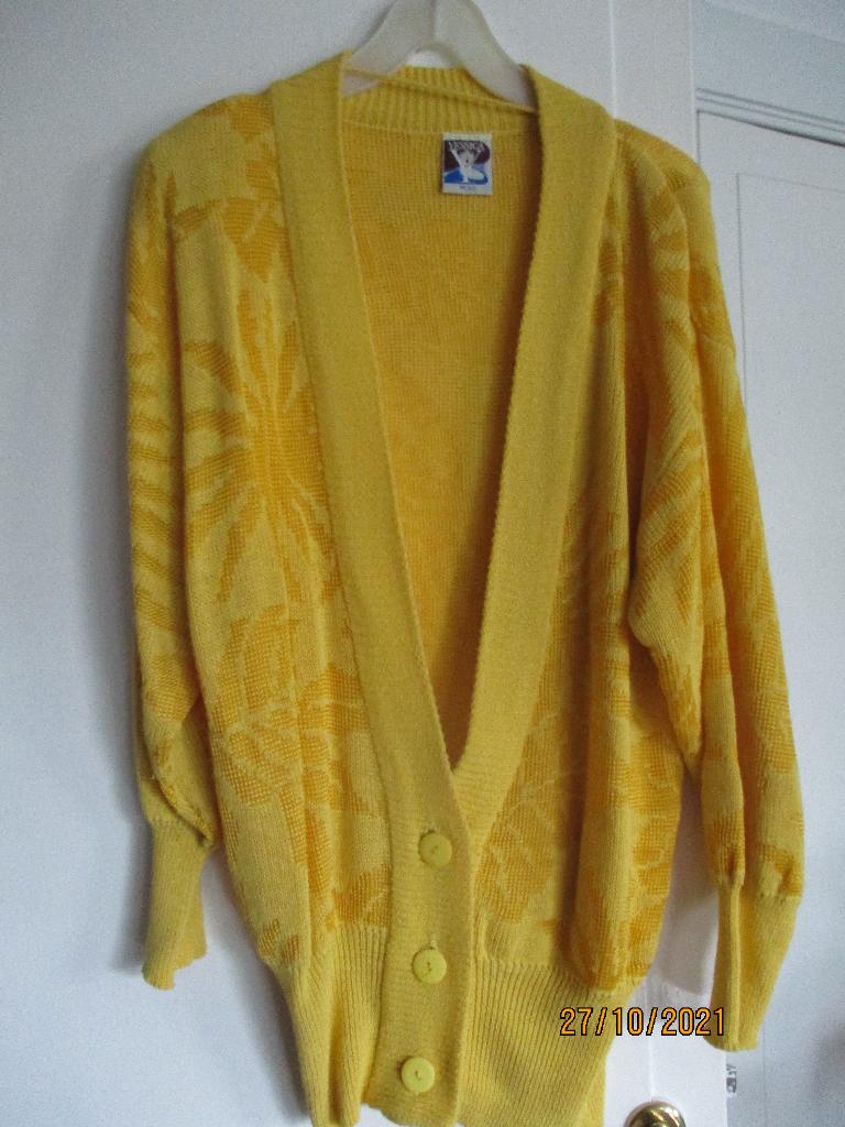 Lang-vallend vest met glansgaren bloem- motief, Kleding | Dames, Truien en Vesten, Geel, C &A, Zo goed als nieuw, Ophalen