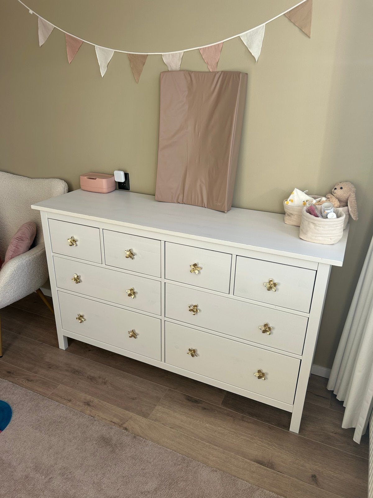 Ikea Hemnes Commode met Gouden Knoppen, Gebruikt, Ophalen of Verzenden, 100 cm of meer, Minder dan 50 cm