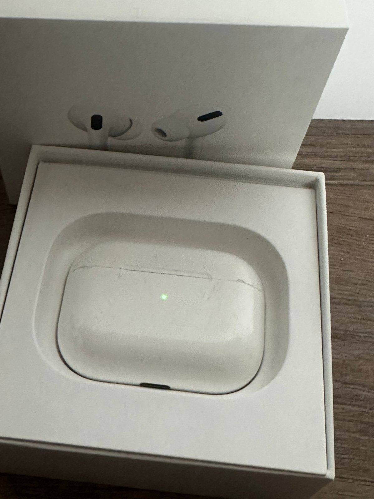 Apple AirPods Pro 1 met draadloze oplaadcase, Ophalen of Verzenden, Gebruikt, Draadloos