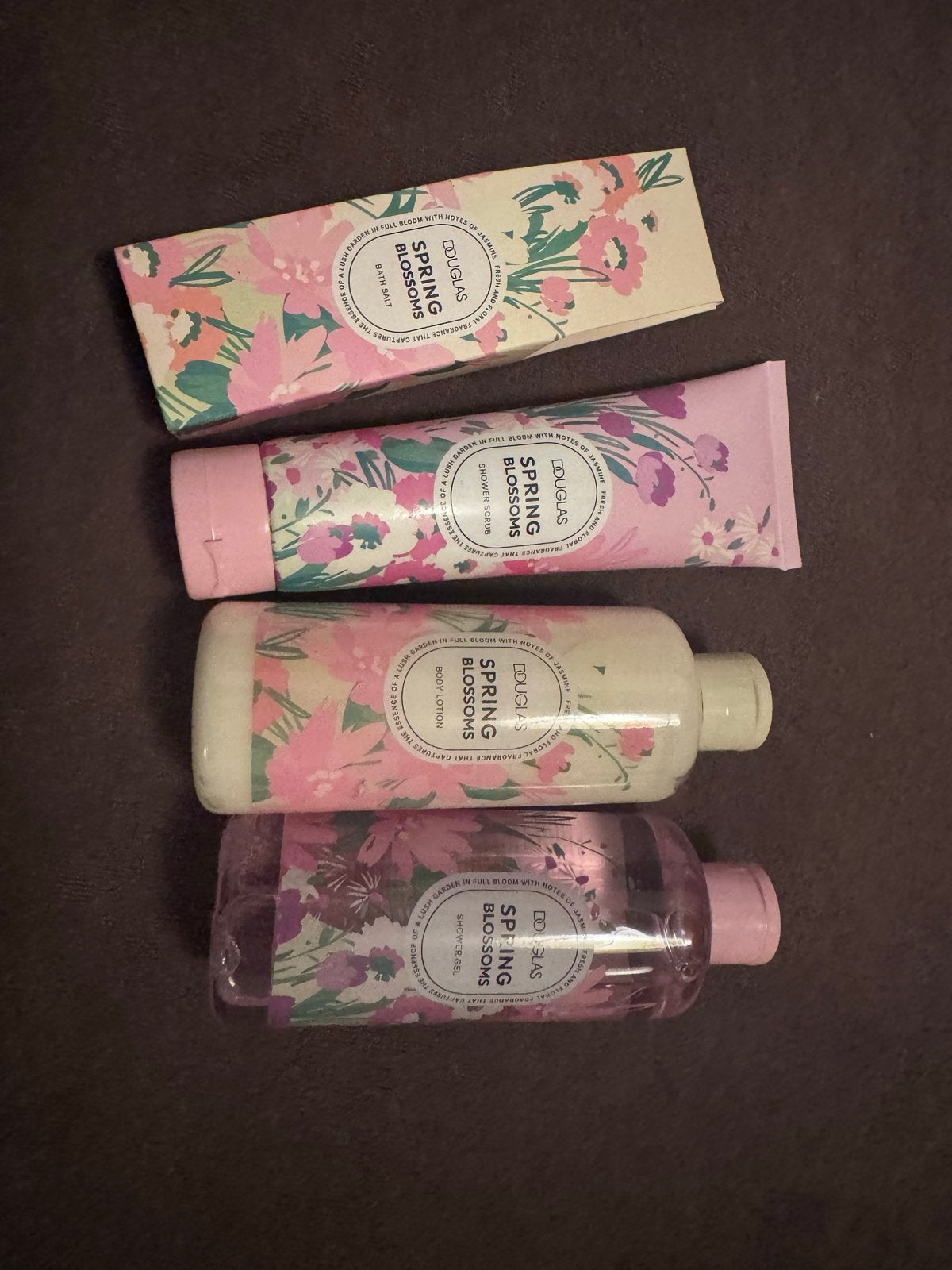 Douglas Spring Blossoms Set - Nieuw en Ongebruikt, Ophalen of Verzenden, Nieuw, Bad & Douche