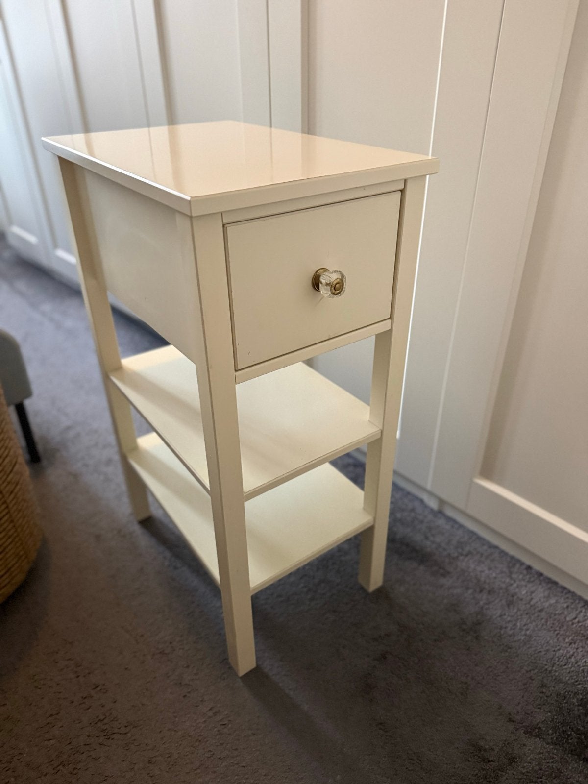 IKEA Hemnes nachtkastje met lade en planken, Ophalen, Gebruikt, Minder dan 45 cm, 70 cm of meer