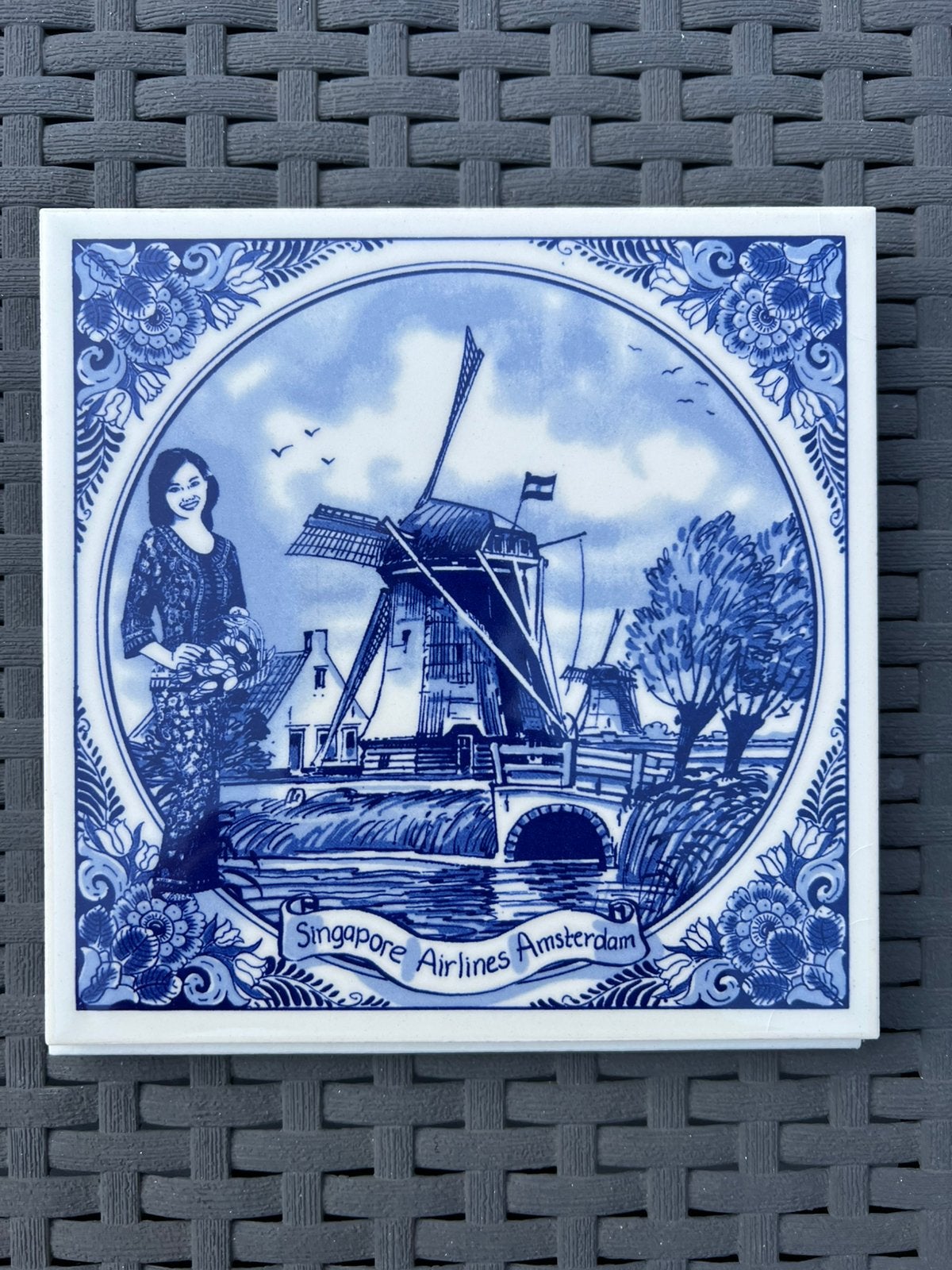 Delfts blauw Singapore airlines, Antiek en Kunst, Antiek | Wandborden en Tegels, Ophalen of Verzenden