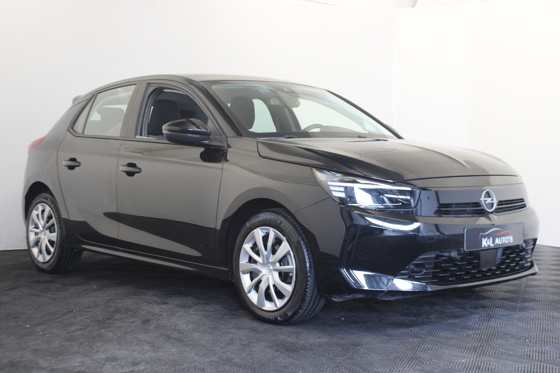 Opel Corsa 1.2 Turbo Hybrid (bj 2024, automaat), Auto's, Gebruikt, Zwart, Geïmporteerd, Corsa