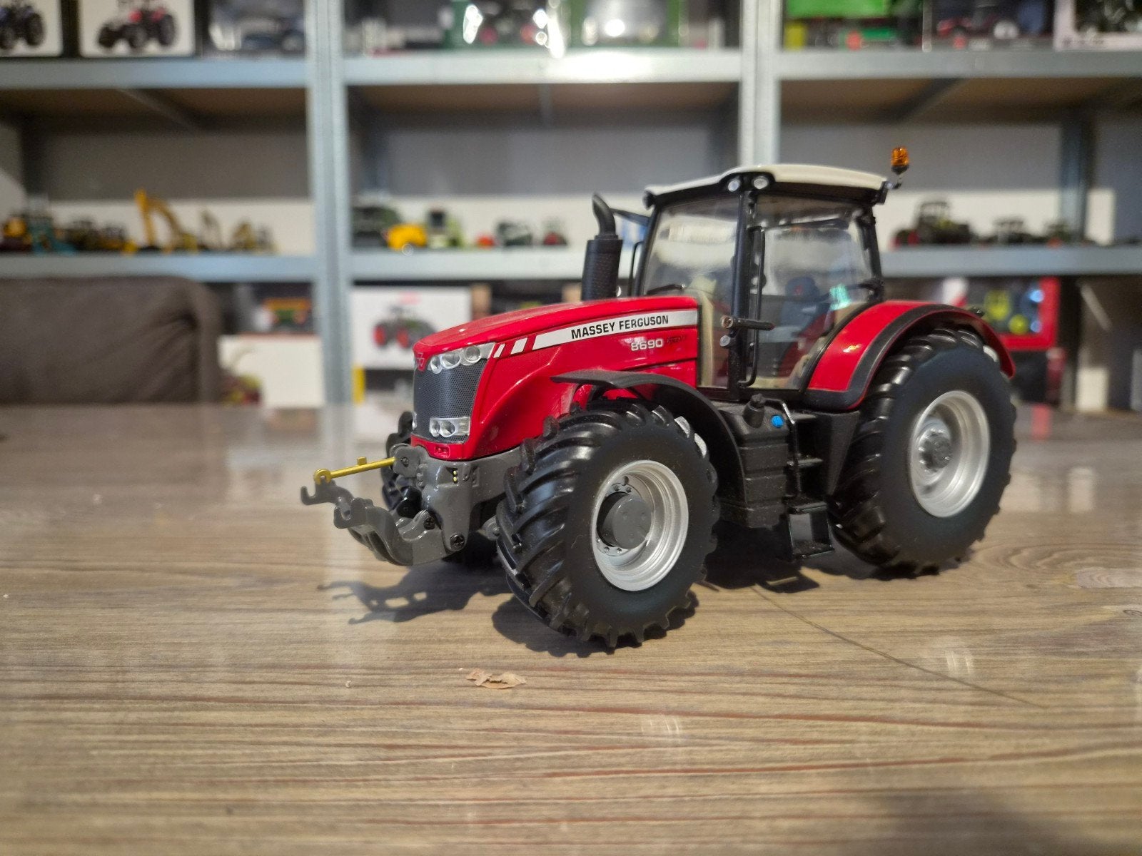 Mf 8690 Dyna vt, ., Tractor of Landbouw, Ophalen of Verzenden, Zo goed als nieuw