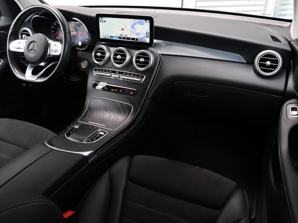 Mercedes-Benz GLC-klasse 300e 4MATIC Premium Plus, Auto's, 14 kWh, Gebruikt, 4 cilinders, 2000 kg