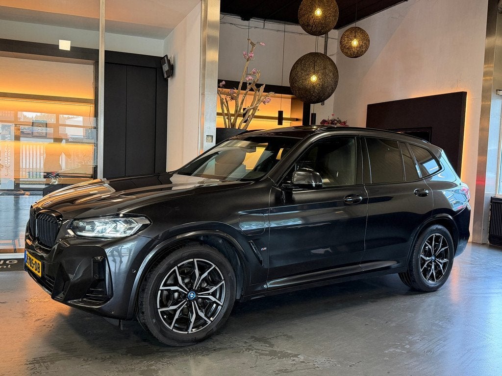 BMW X3 XDrive30e M-Package Panorama Memory Camera, 1998 cc, Gebruikt, 2000 kg, Bedrijf