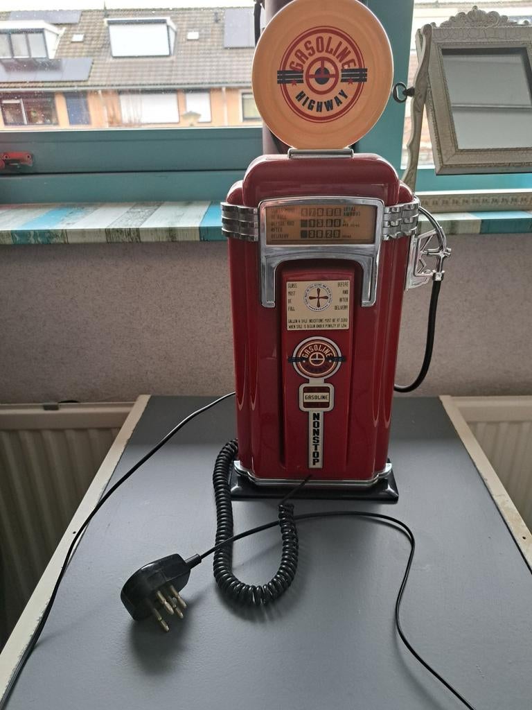 Telefoon in de vorm van een benzinepomp, Ophalen of Verzenden