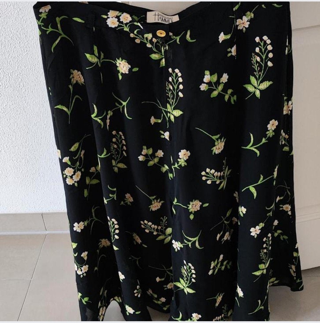 Zwarte midi rok met leuke print maat 42 met voering in prima, Zwart, Maat 42/44 (L), Ophalen of Verzenden, Zo goed als nieuw