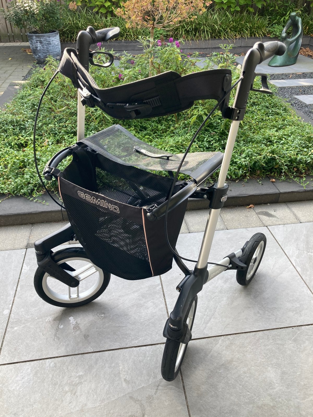 Rollator, Diversen, Ophalen, Lichtgewicht, Zo goed als nieuw