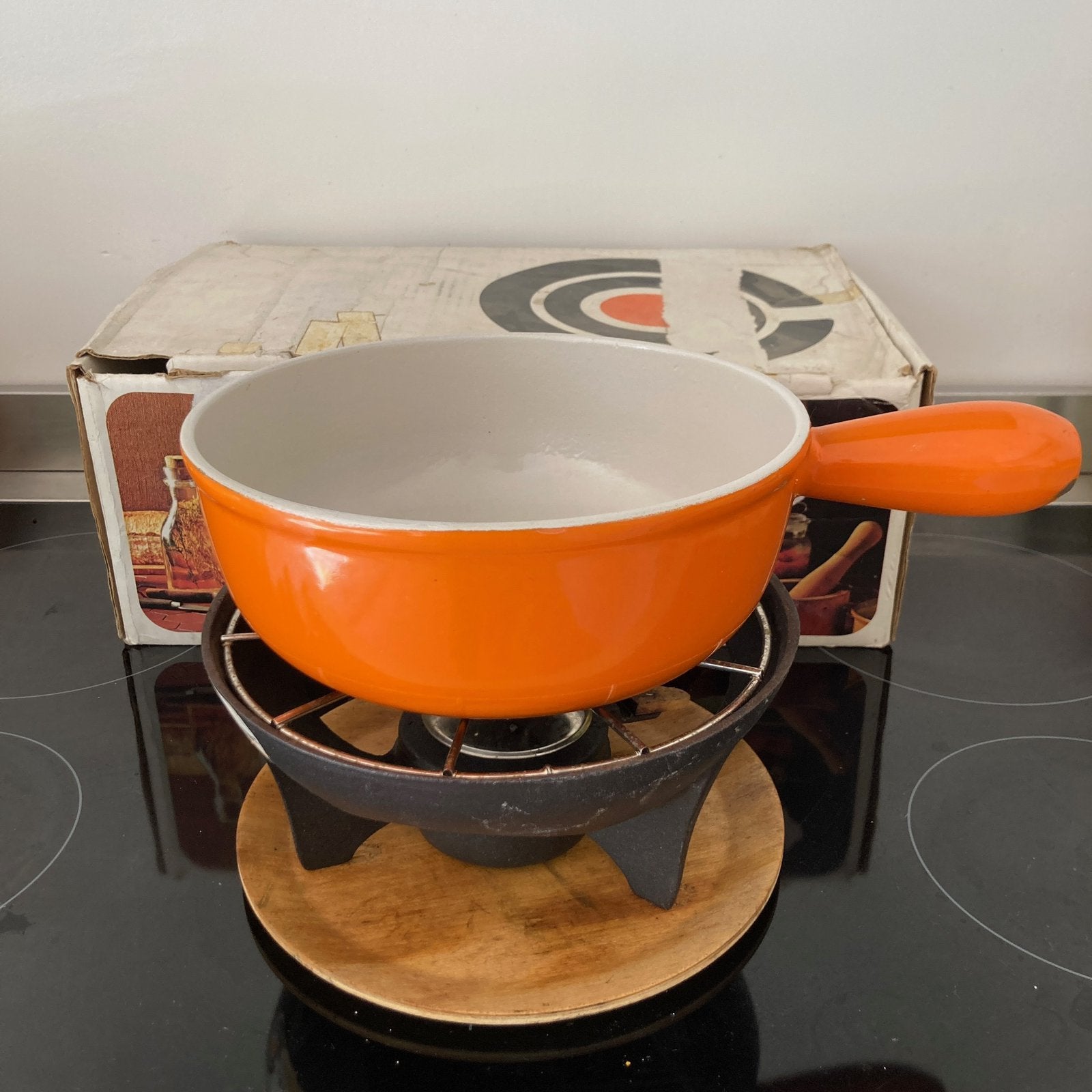 Le Creuset fonduestel met gietijzeren pan, Ophalen of Verzenden, Zo goed als nieuw, Brander, Fondueset