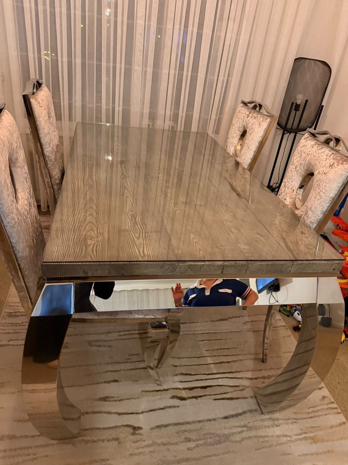 Eettafel 4 stoelen + salontafel + sidetable, Ophalen