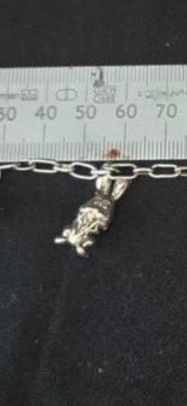 Zilveren bedel hanger Fabeltjeskrant zoef de haas!, Ophalen of Verzenden, Zo goed als nieuw, Zilver, Overige merken