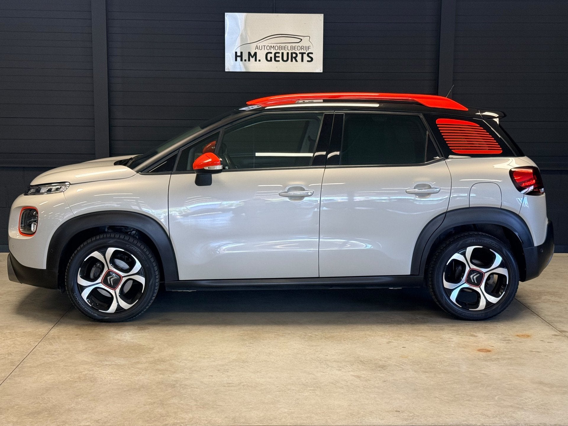 Citroën C3 Aircross Aircross 1.2 PureTech Automaat | CarPla, Gebruikt, Bedrijf, 3 cilinders, SUV of Terreinwagen