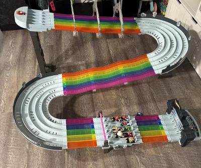 Hot Wheels Mario Kart rainbow track - Zo goed als nieuw!-, Kinderen en Baby's, Speelgoed | Racebanen, Racebaan, Ophalen of Verzenden