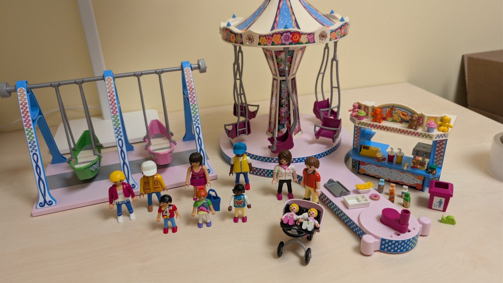 Playmobil kermis met draaimolen, schommels en kraampje, Ophalen of Verzenden, Gebruikt, Jongen of Meisje