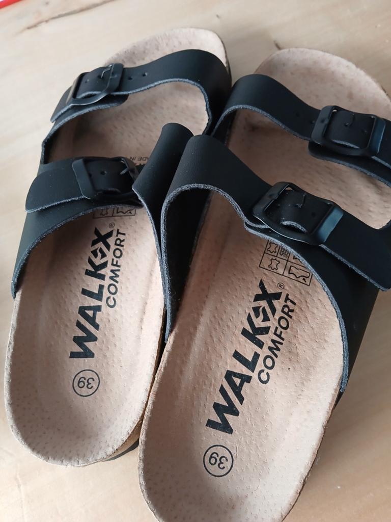 Nieuwe Gezondheid slippers, Ophalen of Verzenden, Nieuw, Kleding