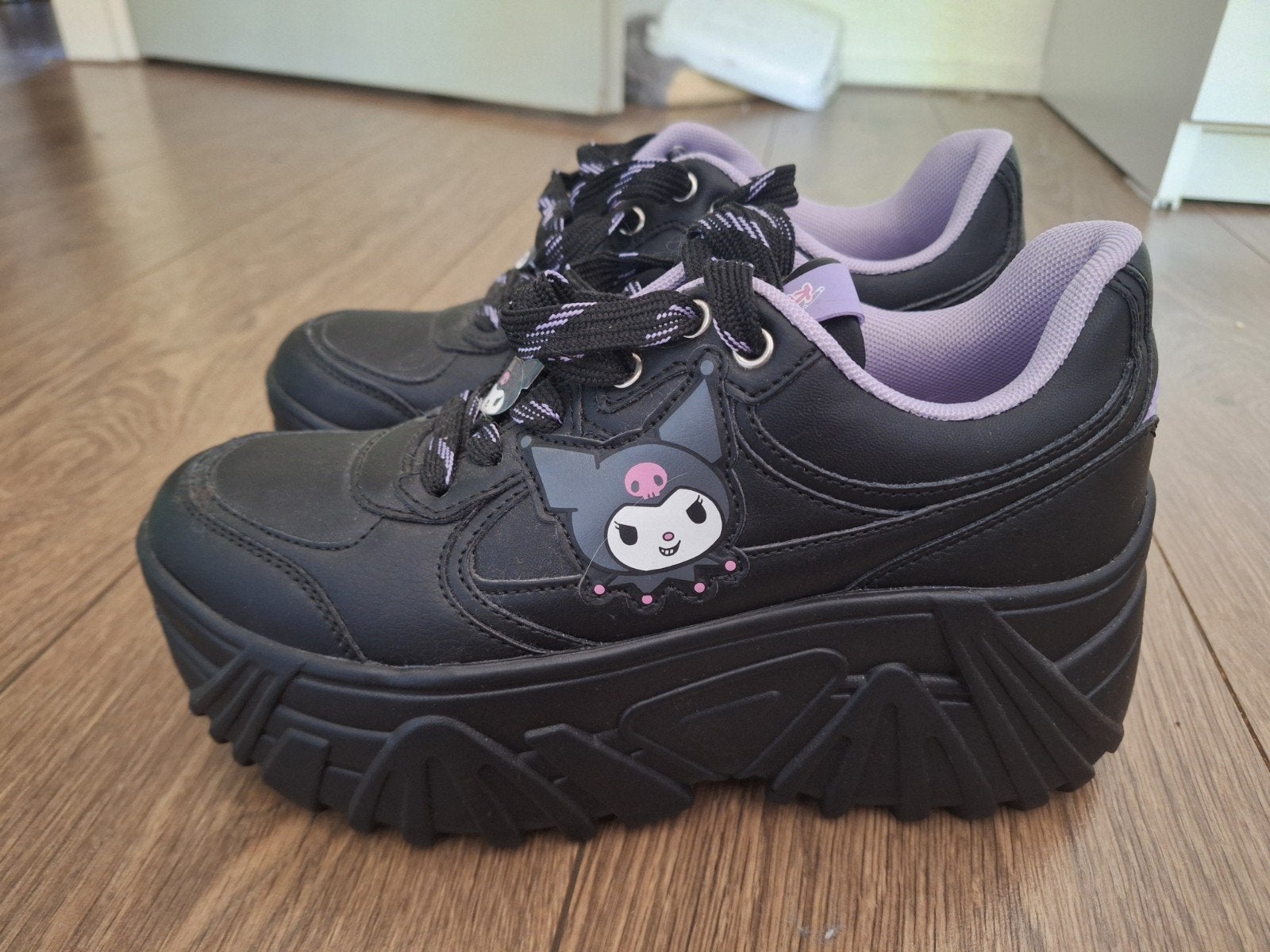 Bershka Kuromi schoenen maat 39 NIEUW, Zwart, Nieuw, Sneakers of Gympen, Bershka