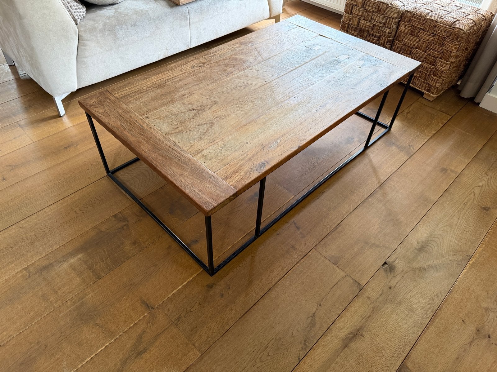 Robuuste salontafel van hout en metaal, Ophalen, Gebruikt, 100 tot 150 cm, 50 tot 100 cm