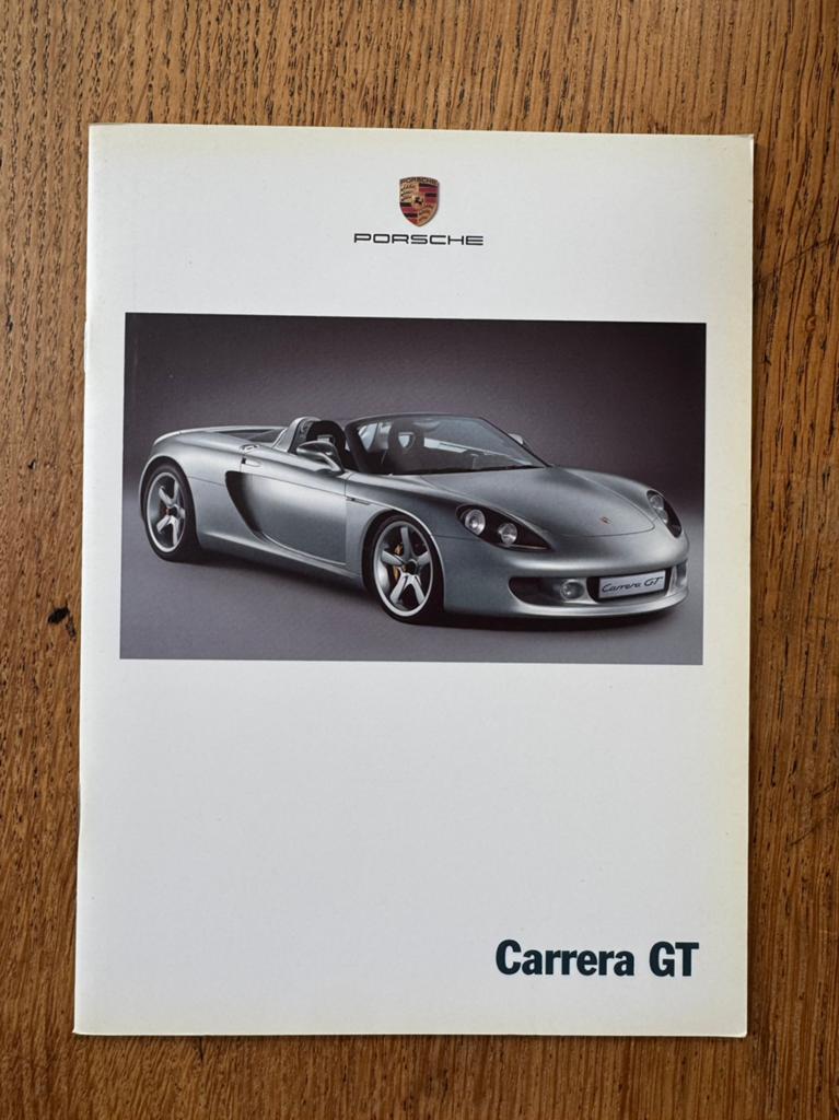 Opruiming collectie 25 Porsche folders met oa Carrera GT,, Ophalen of Verzenden, Zo goed als nieuw, Porsche