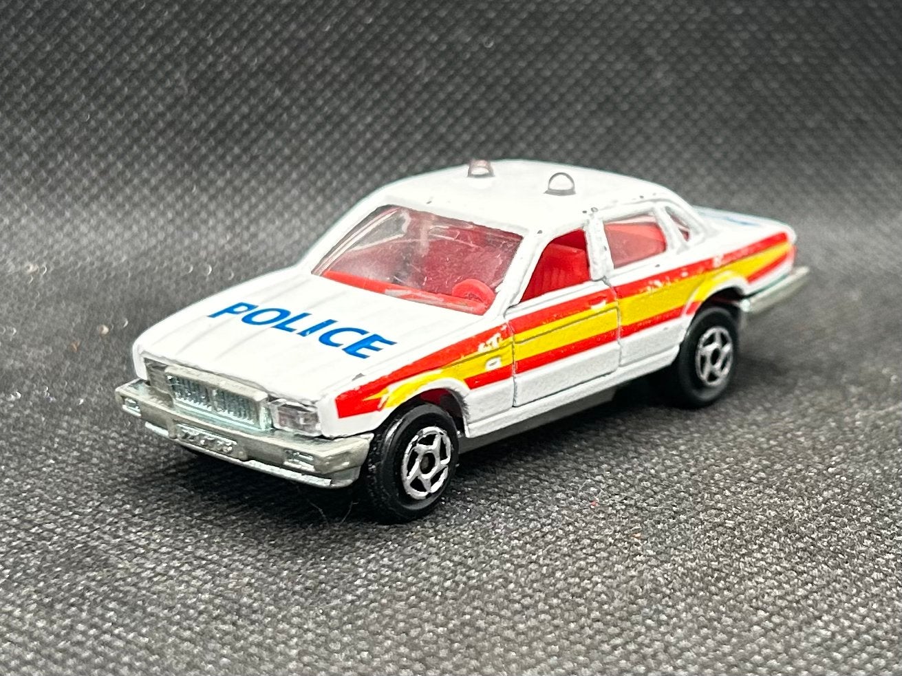 Majorette Jaguar Police 1:64, Verzenden, Zo goed als nieuw, Auto