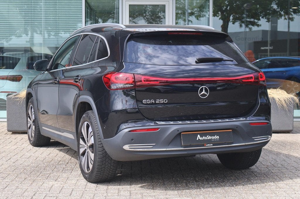 Mercedes EQA 250 Business Solution Luxury 190pk | Sfeer | Tr, 1940 kg, Gebruikt, Met garantie (alle), Leder en Stof