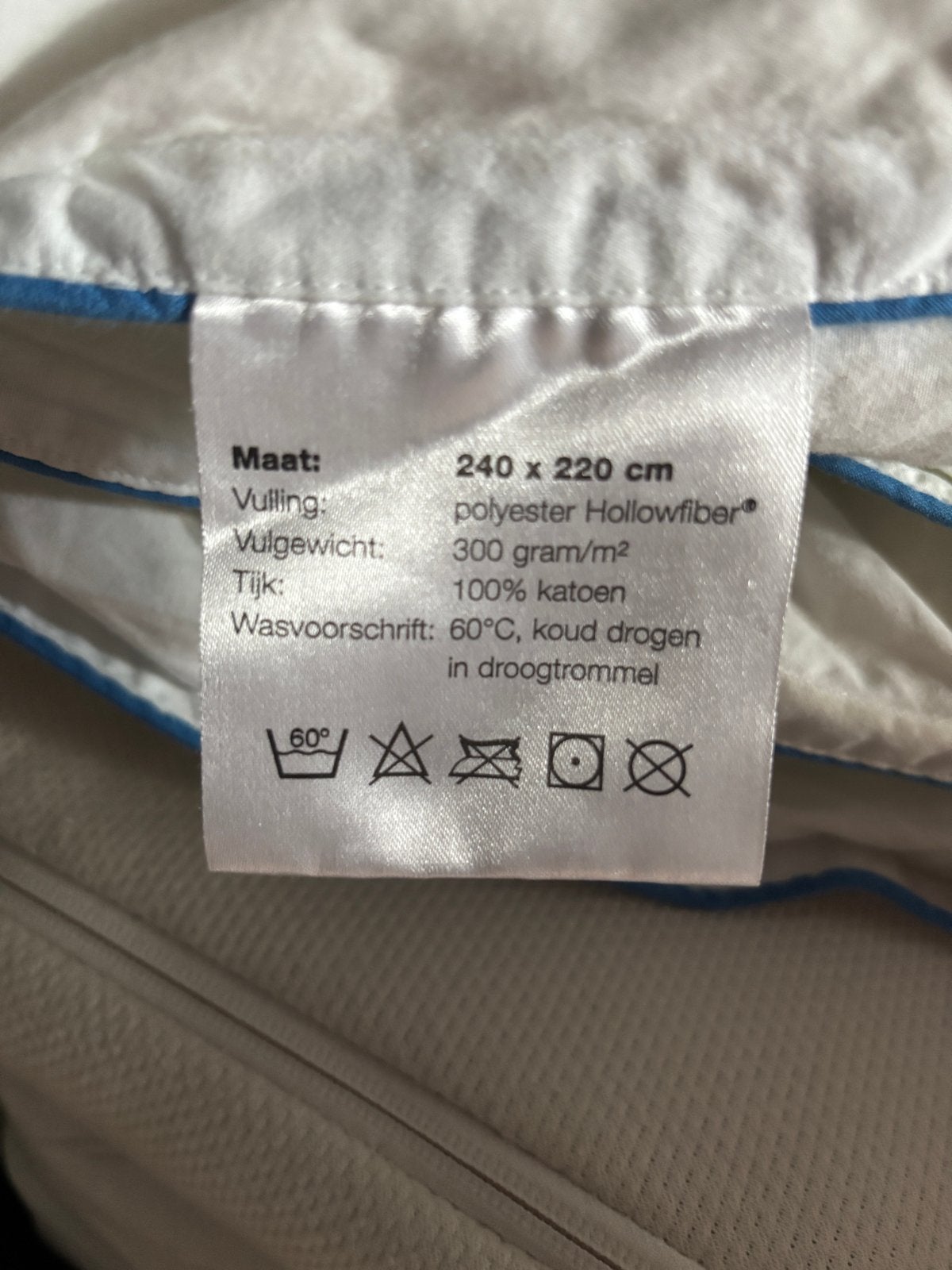 Beter Bed Colorado Basic 4-seizoenen dekbed 240x220 cm, Ophalen, Gebruikt, Wit, Tweepersoons