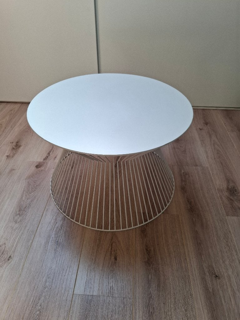 Witte draadstaal salontafel zandloper, Ophalen, Gebruikt, 50 tot 100 cm, Rond