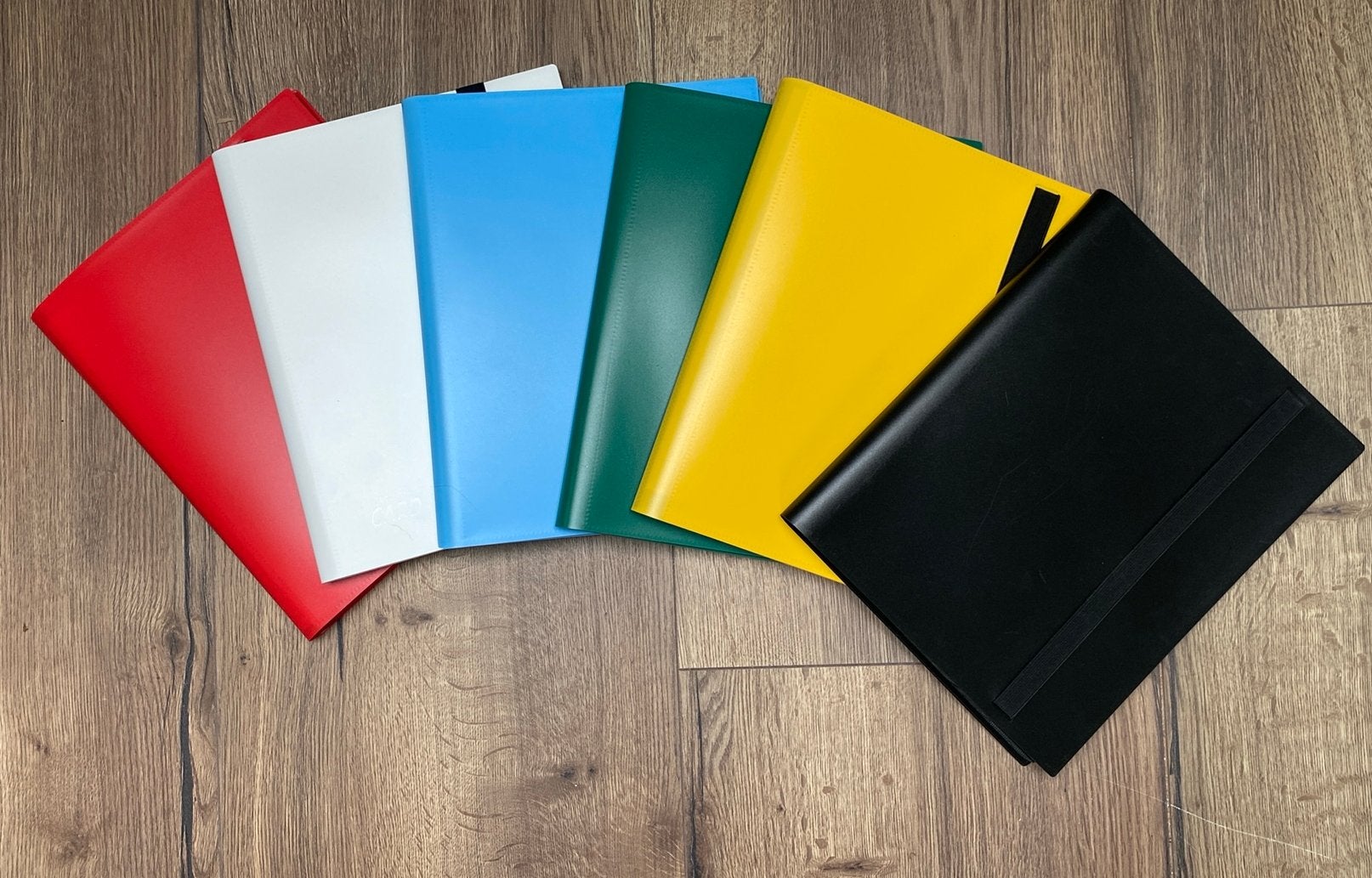 Pokémon 9 pocket binder verzamelmap, Ophalen, Zo goed als nieuw