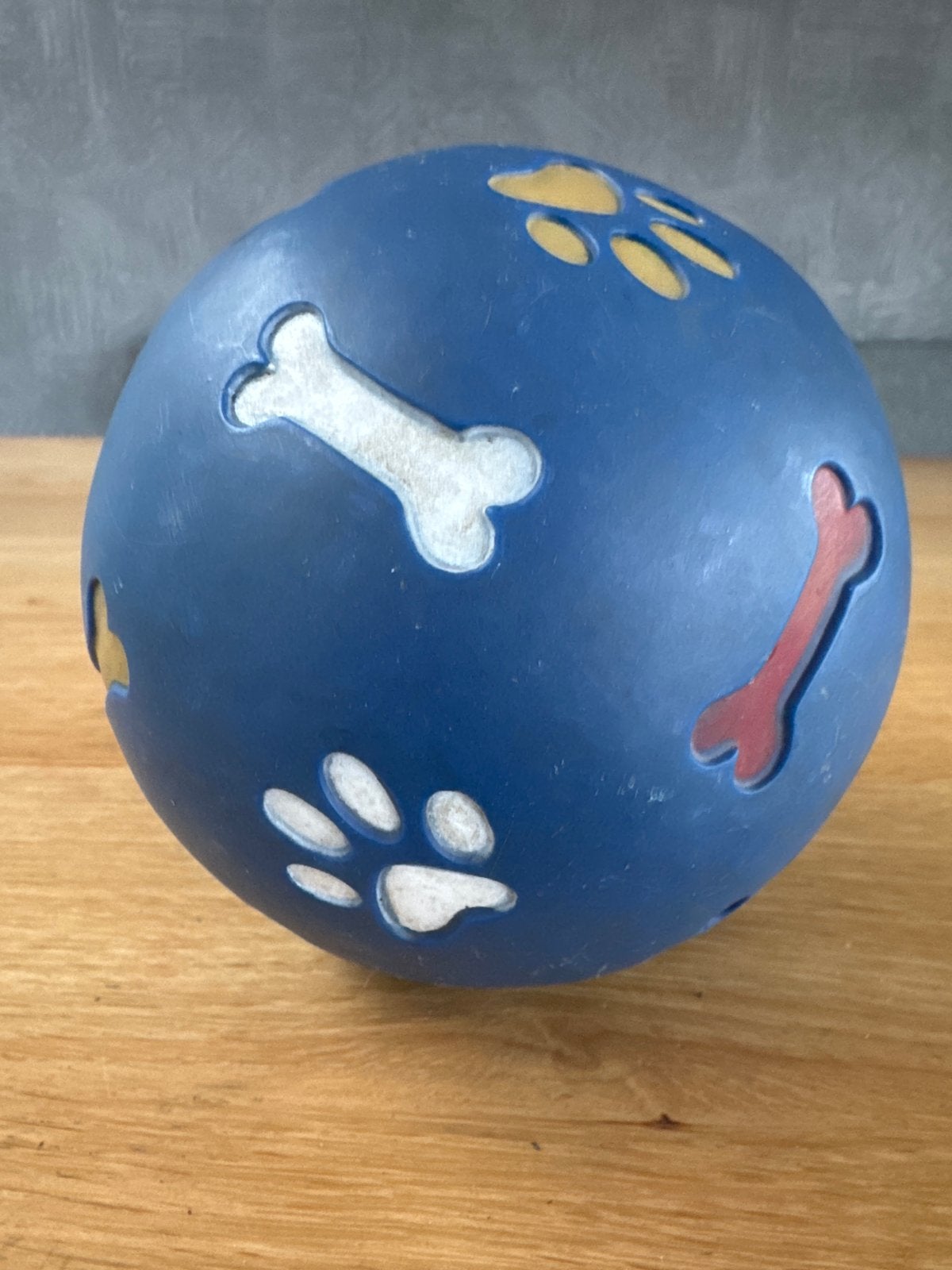 Hondenspeelbal / snackbal met verstelbare opening, Ophalen of Verzenden, Gebruikt, Overige typen