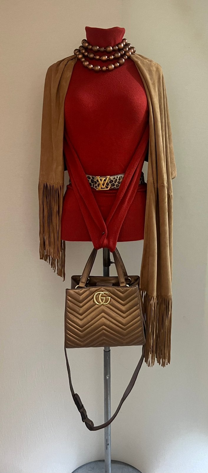 Scapa Pauw suede Lange omslag shawl met franje camel, Kleding | Dames, Scapa, Ophalen of Verzenden, Zo goed als nieuw, Sjaal