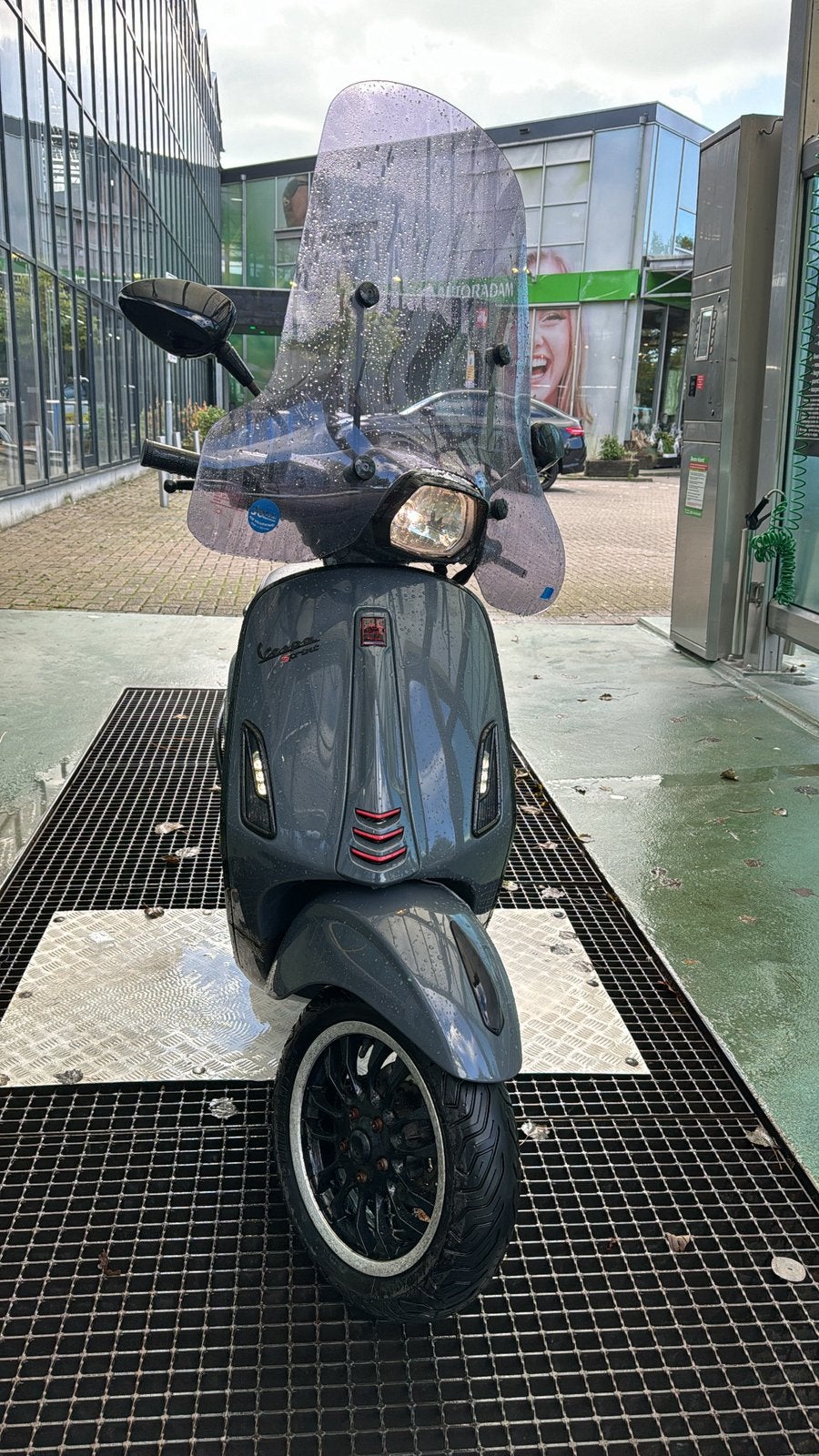 Nette vespra sprint, Fietsen en Brommers, Ophalen, Gebruikt, Vespa S, Benzine
