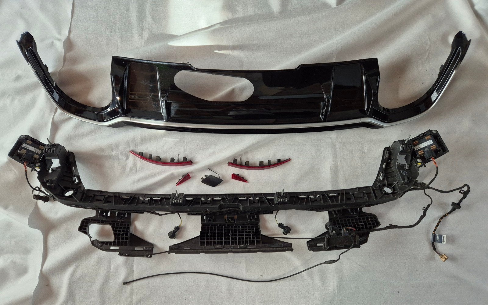 B9 AUDI RS4 ACHTERBUMPER SENSOREN DIFFUSER STEKKERS ETC, Gebruikt, Achter, Bumper, Audi