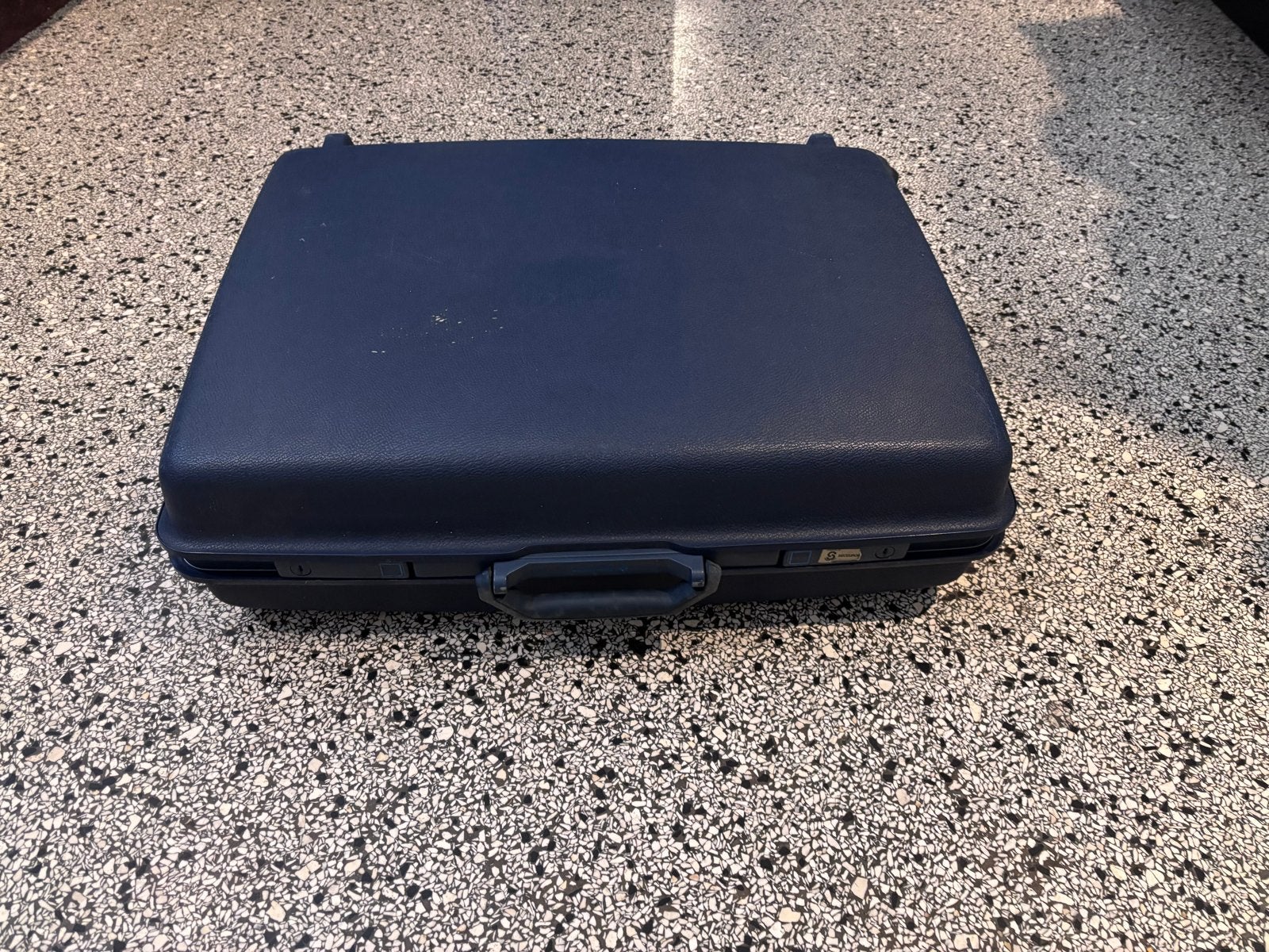 Samsonite koffer met sloten, Gebruikt, Hard kunststof, 45 tot 55 cm, Wieltjes