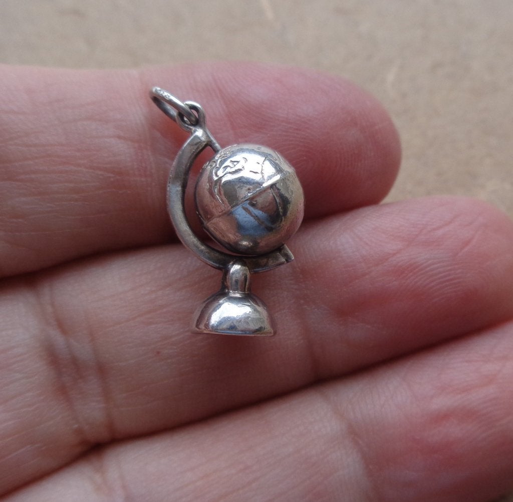 zilveren vintage bedel met spinning wereldbol [802], Overige merken, Verzenden, Zo goed als nieuw, 1 bedel