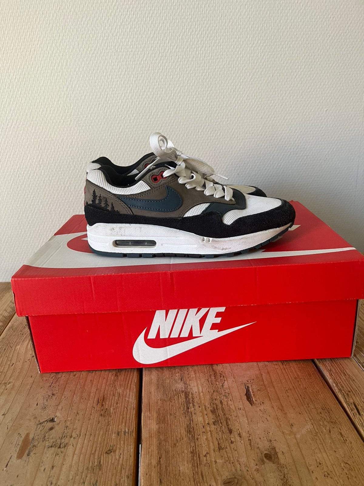 Nike Air Max 1 Escape Treeline maat 36,5 perfecte staat, Overige kleuren, Ophalen of Verzenden, Sneakers of Gympen, Zo goed als nieuw