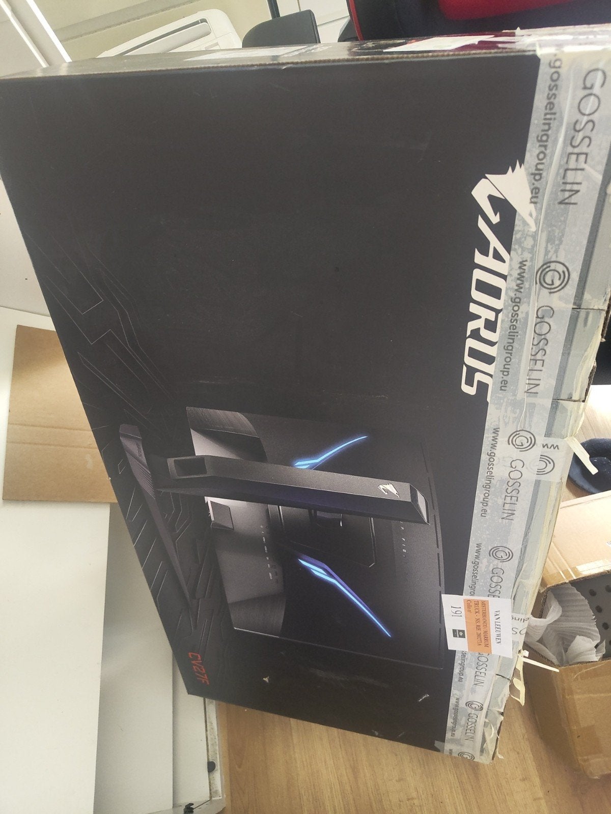 GIGABYTE AORUS CV27F, GIGABYTE, In hoogte verstelbaar, 201 Hz of meer, LED