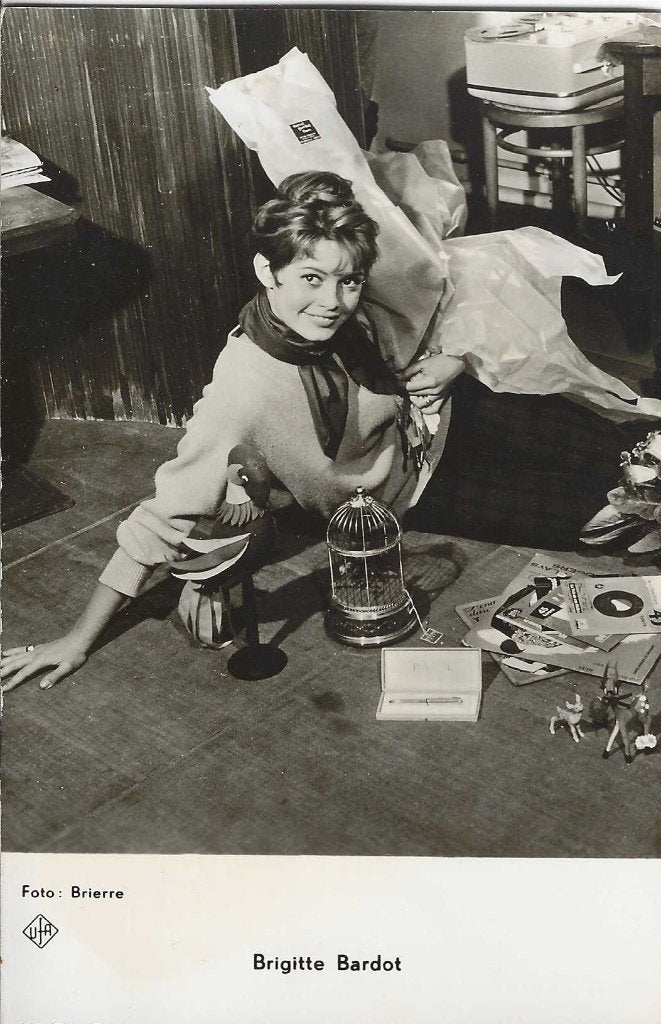 Filmsterren ansichtkaart Brigitte Bardot 1955, Verzenden, 1940 tot 1960, Ongelopen, Sterren en Beroemdheden