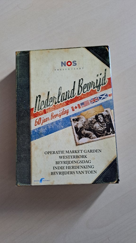 Nederland Bevrijd - Vijfdeling NOS Herdenkingsuitzendingen, Oorlog of Misdaad, Alle leeftijden, Nederlands, Zo goed als nieuw