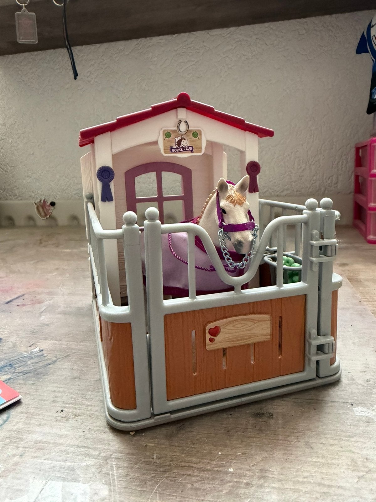 Schleich Horse Club Paardenbox, Ophalen of Verzenden, Zo goed als nieuw, Poppenhuis