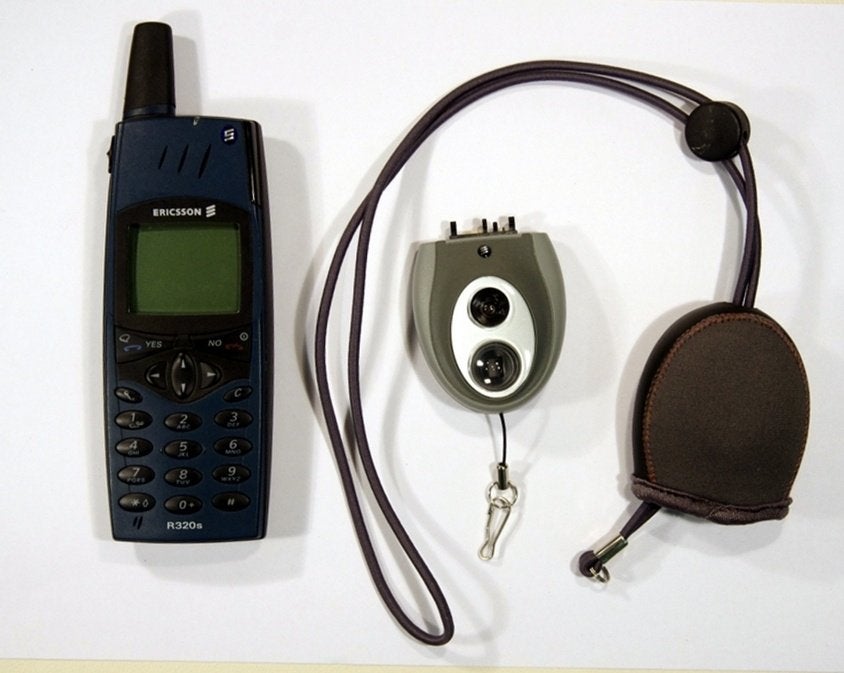 vintage GSM Ericsson R32A0 met MCA-10 digitale camera, Verzenden, Gebruikt