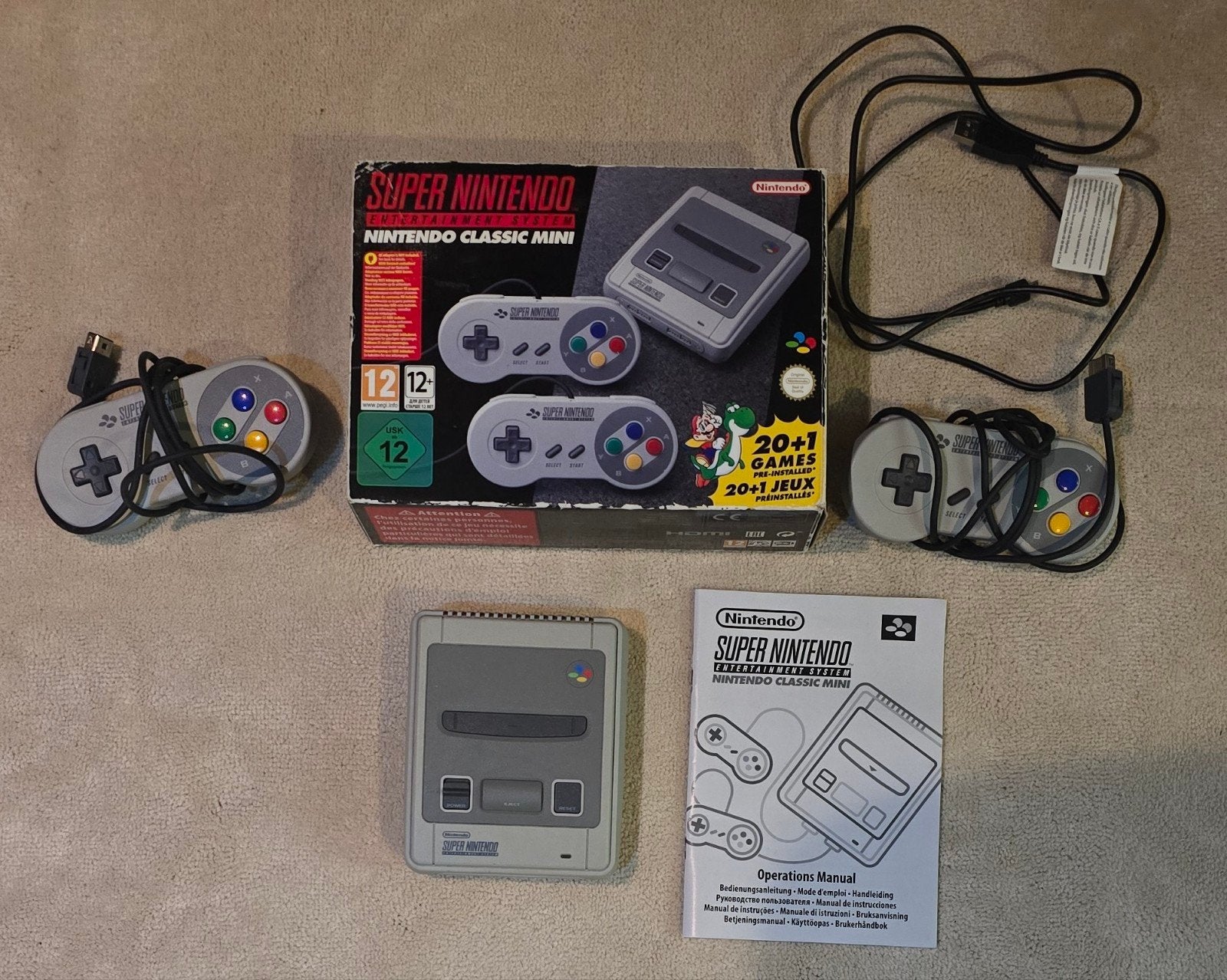 Super Nintendo Classic Mini met(2 controllers), 2 spelers, Ophalen of Verzenden, Zo goed als nieuw, Vanaf 3 jaar