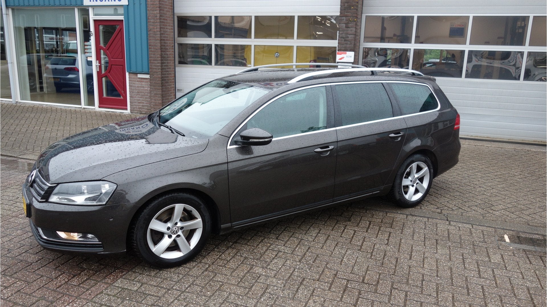 Volkswagen Passat Variant 1.6 TDI BlueMotion Executive Editi, Voorwielaandrijving, Euro 5, Gebruikt, 4 cilinders